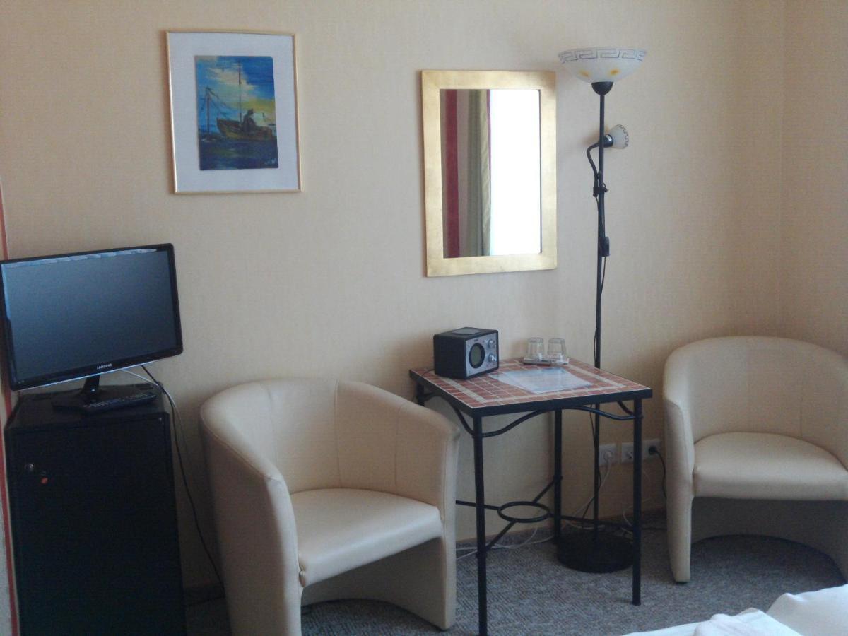 Landhotel Ostseetraum & Fewo Rostock Oda fotoğraf